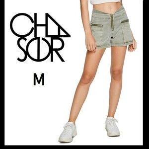 Chaser Twill Cargo Shorts In Prairie - M